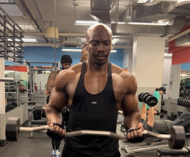 Drinking Less for Stronger Muscles: A Guide